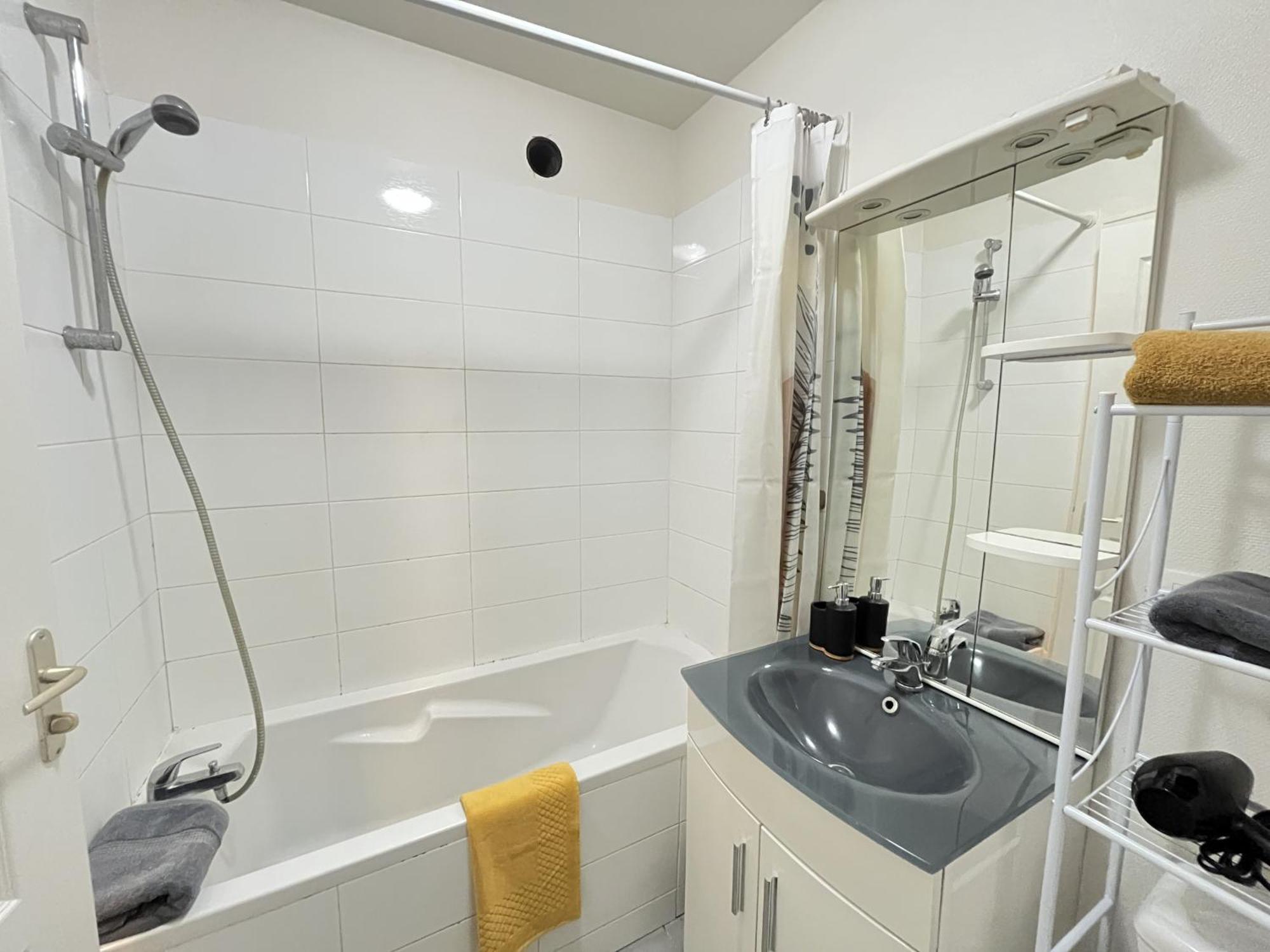 Appartement L'horizon - Parking - Wi-fi - 2 Pers *